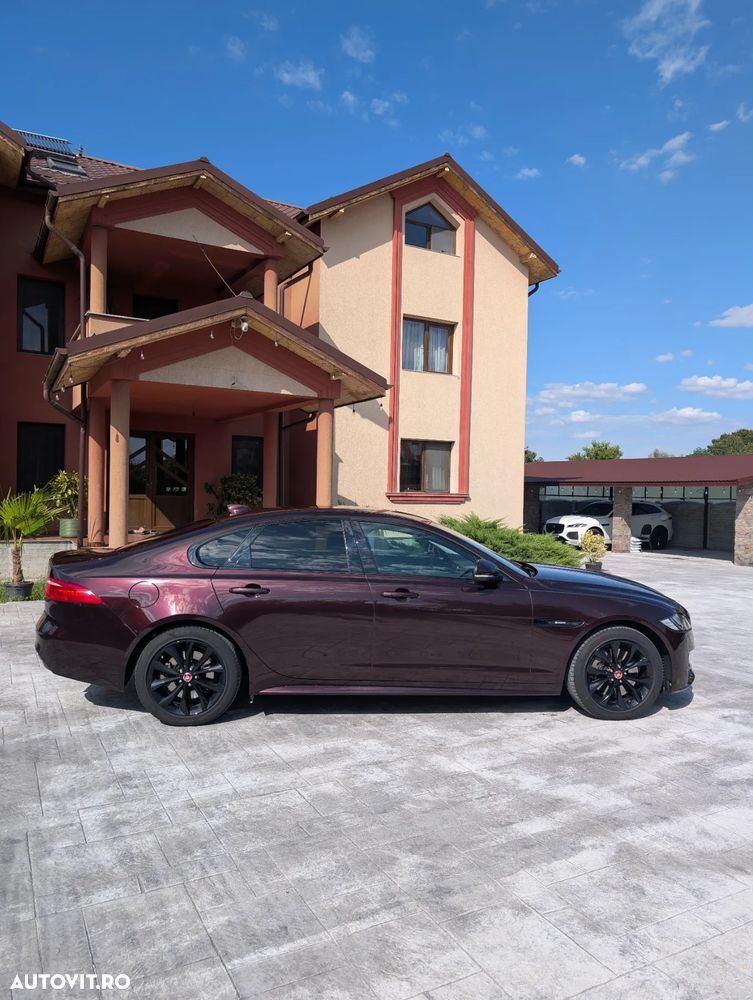 Jaguar XF 25d AWD R-Sport - 7
