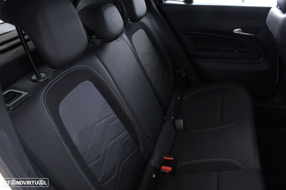 Jeep Avenger 1.2 GSE T3 Altitude - 15