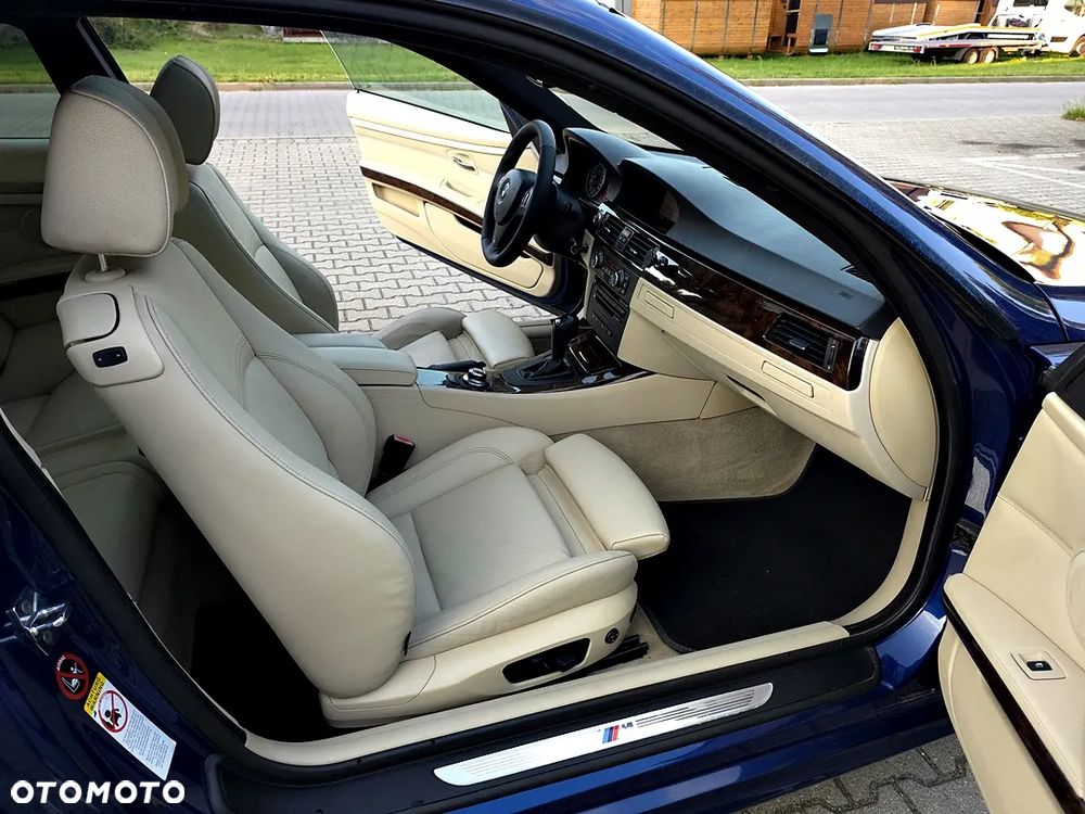 BMW Seria 3 330xd - 24