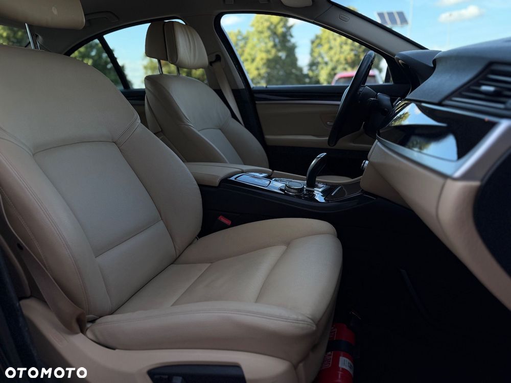 BMW Seria 5 520d xDrive Sport - 34
