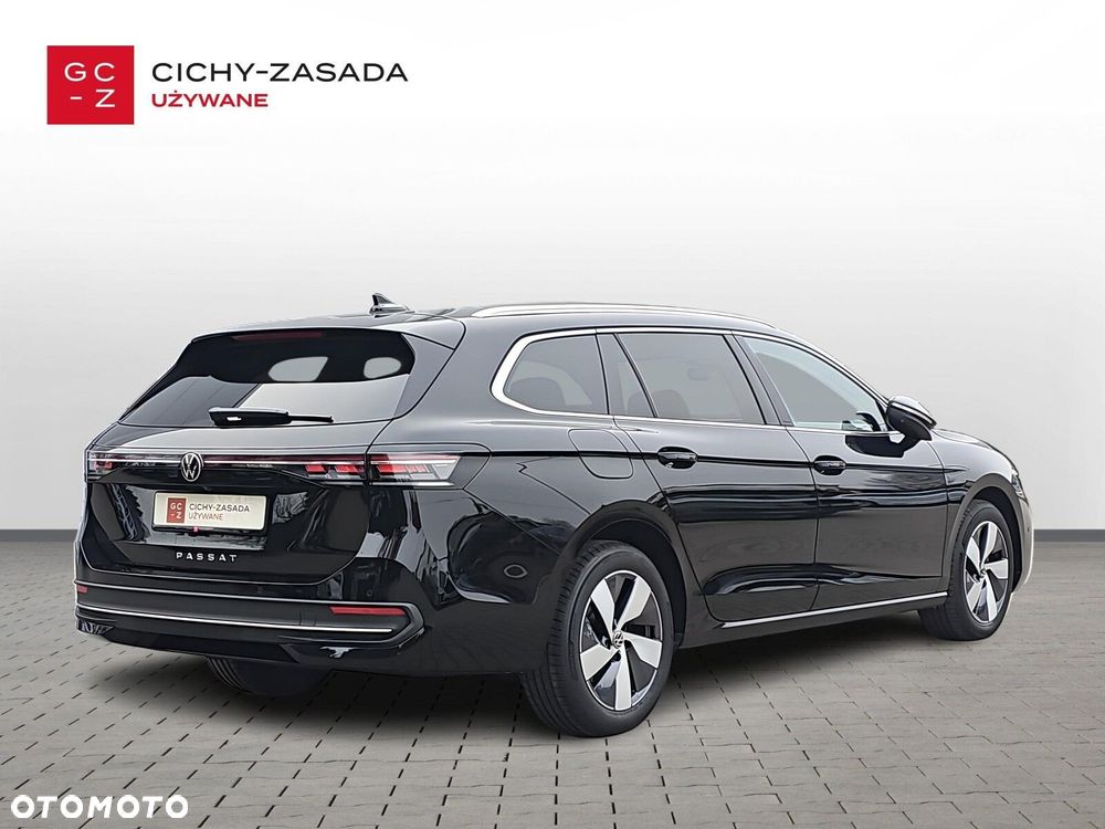 Volkswagen Passat - 5