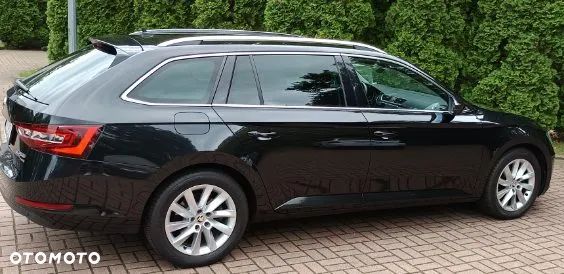 Skoda Superb 2.0 TDI Ambition DSG - 2