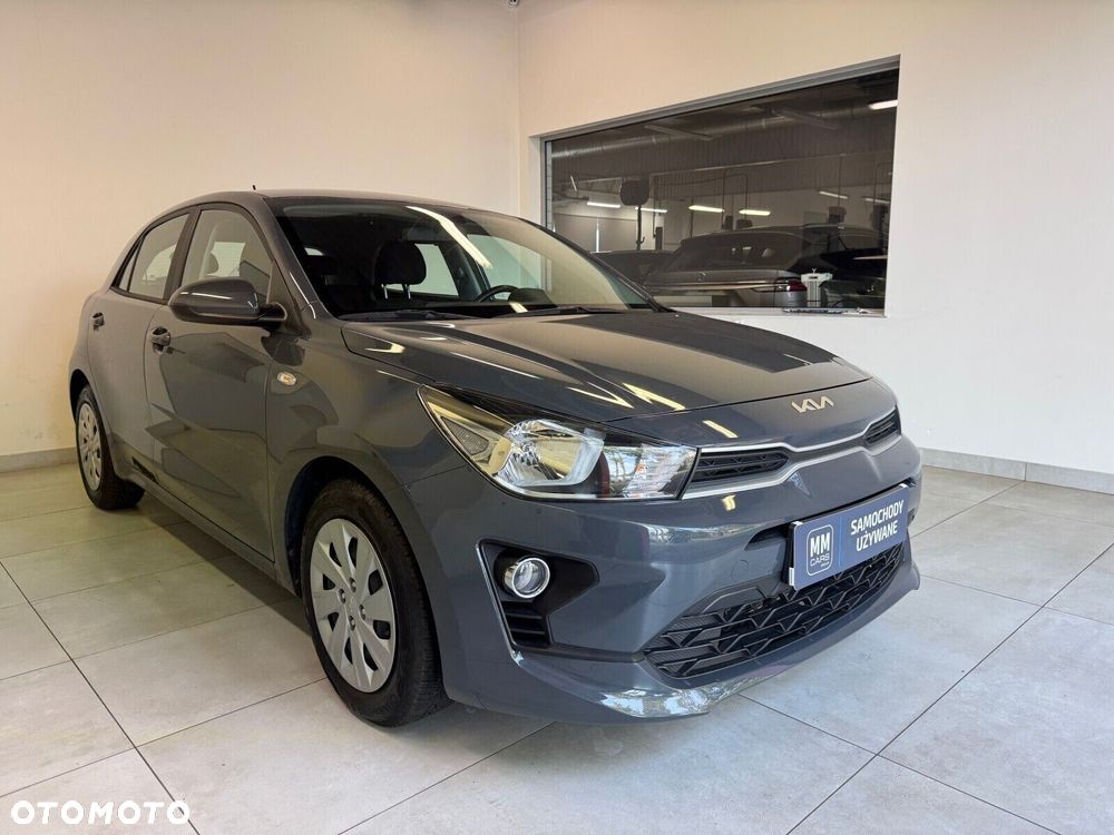 Kia Rio - 3