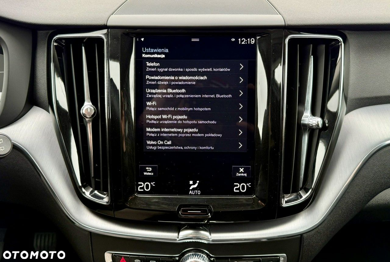 Volvo XC 60 D4 AWD Momentum Pro - 32