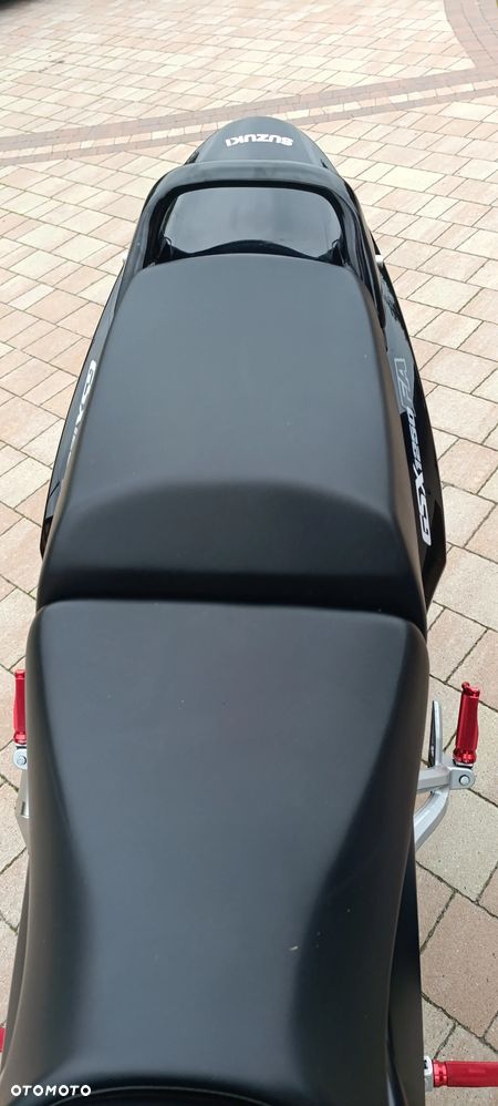 Suzuki GSX - 10