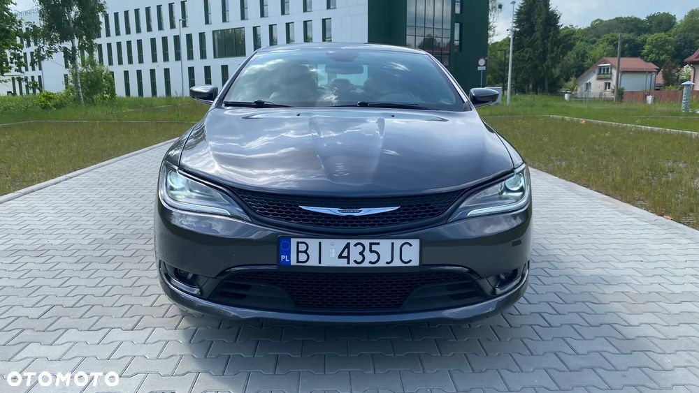 Chrysler 200 - 12