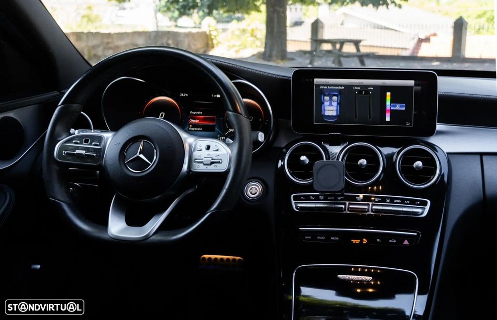 Mercedes-Benz C 300 de AMG Line - 12