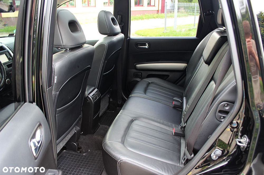 Nissan X-Trail 2.0 dCi 4x4 DPF LE - 24