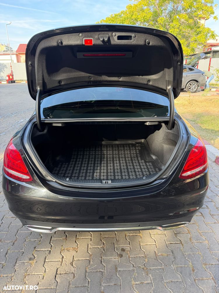Mercedes-Benz C-Class 2018 photo 3
