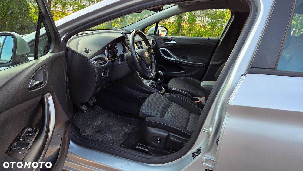 Opel Astra 1.4 T Enjoy - 16