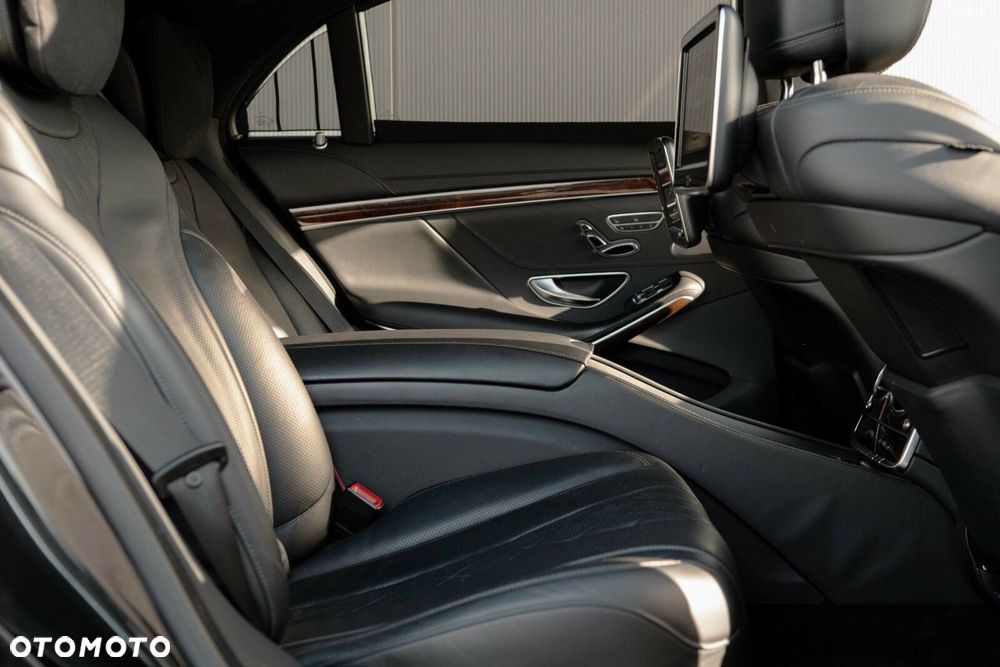 Mercedes-Benz Klasa S 500 4-Matic L 7G-TRONIC - 30