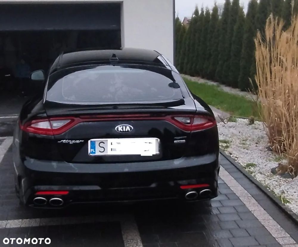 Kia Stinger 3.3 T-GDI AWD GT - 10