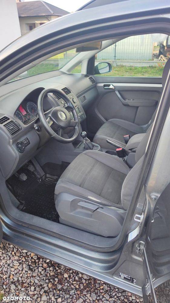 Volkswagen Touran 2.0 TDI DPF Trendline - 7