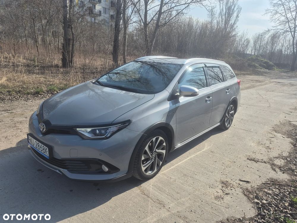 Toyota Auris Hybrid 135 Freestyle - 1