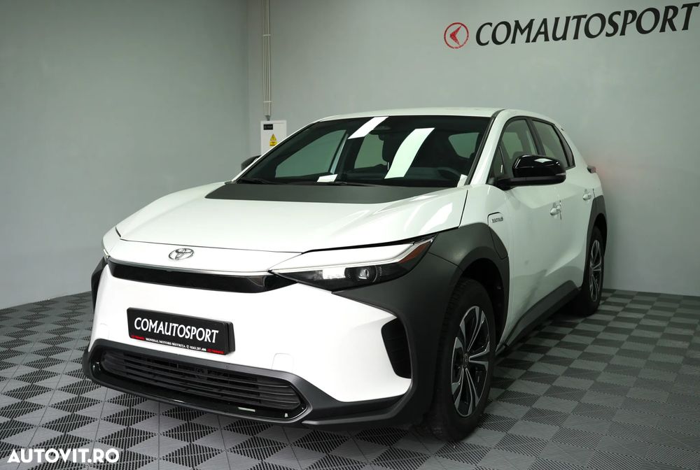 Toyota BZ4X 160 KW AWD (4x4) Dynamic - 3