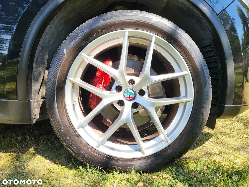 Alfa Romeo Stelvio 2.0 Turbo 16V AT8-Q4 First Edition - 34