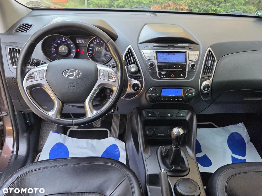 Hyundai ix35 2.0 Premium 2WD - 24
