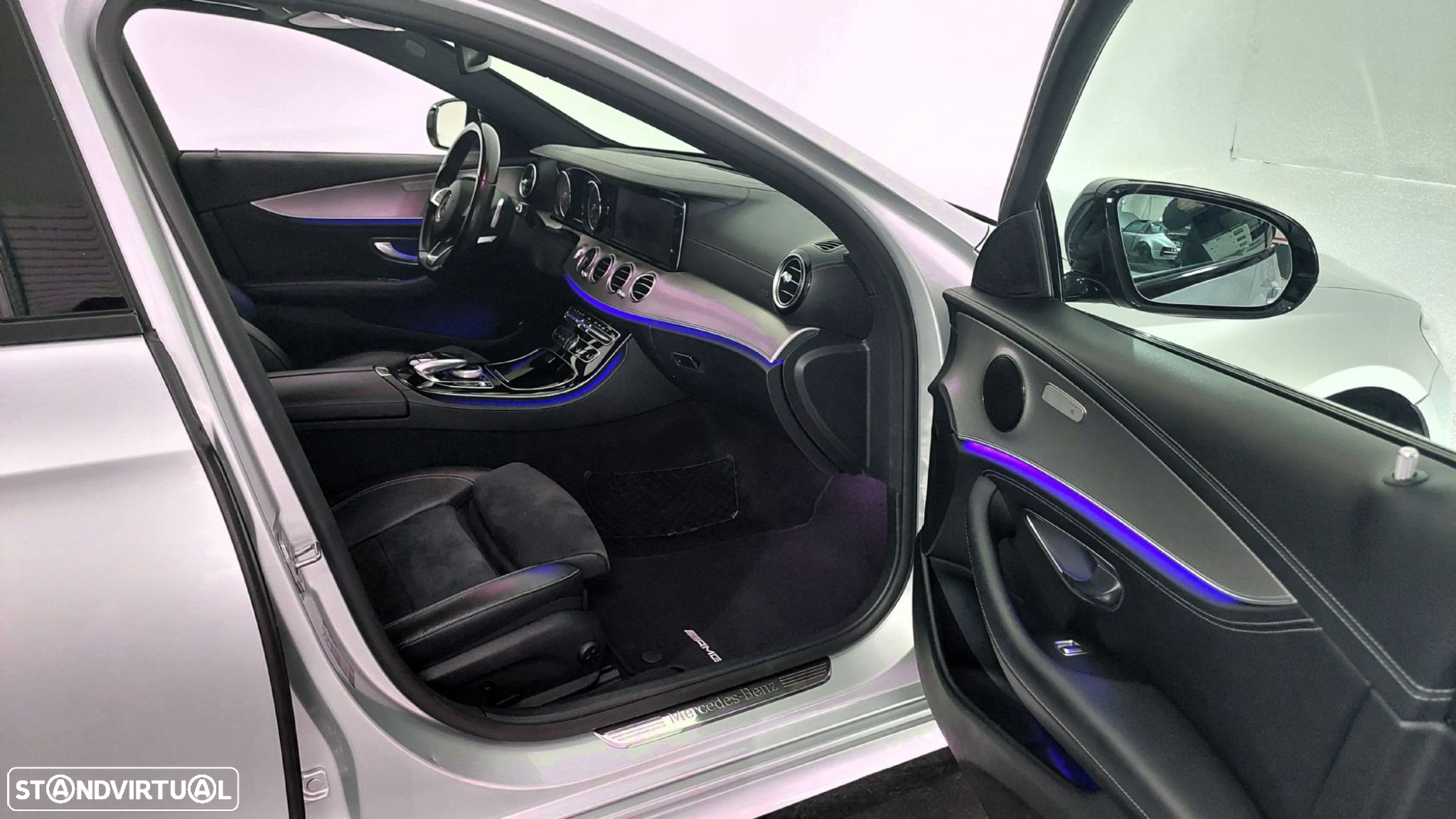 Mercedes-Benz E 220 d AMG Line - 28