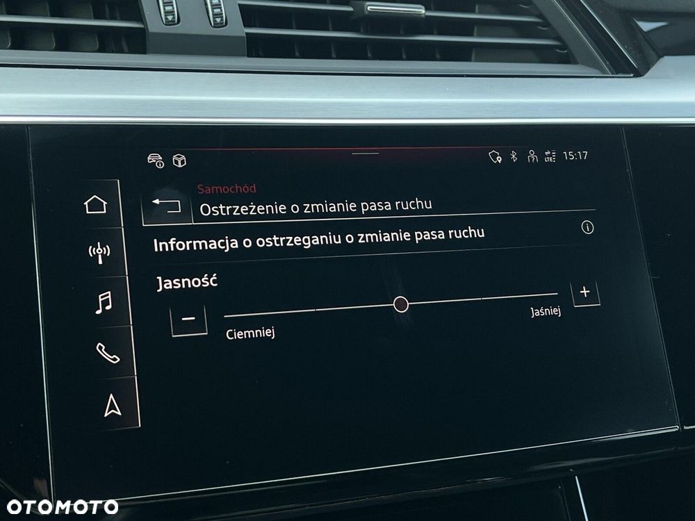 Audi Q8 e-tron - 29