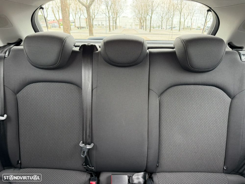 Audi A1 Sportback 1.6 TDI S-line - 22