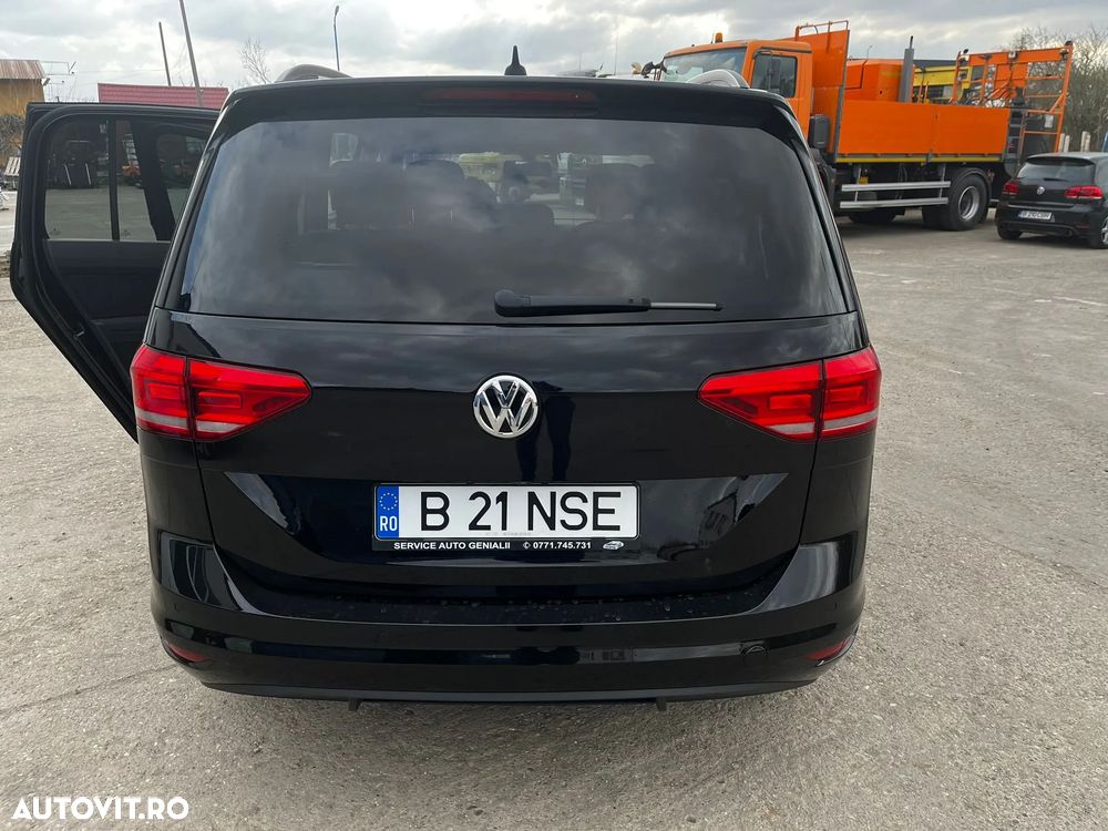 Volkswagen Touran 2.0 TDI SCR DSG Comfortline - 5