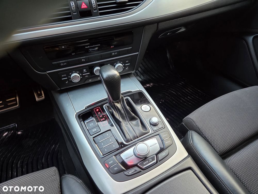 Audi A6 Avant - 16