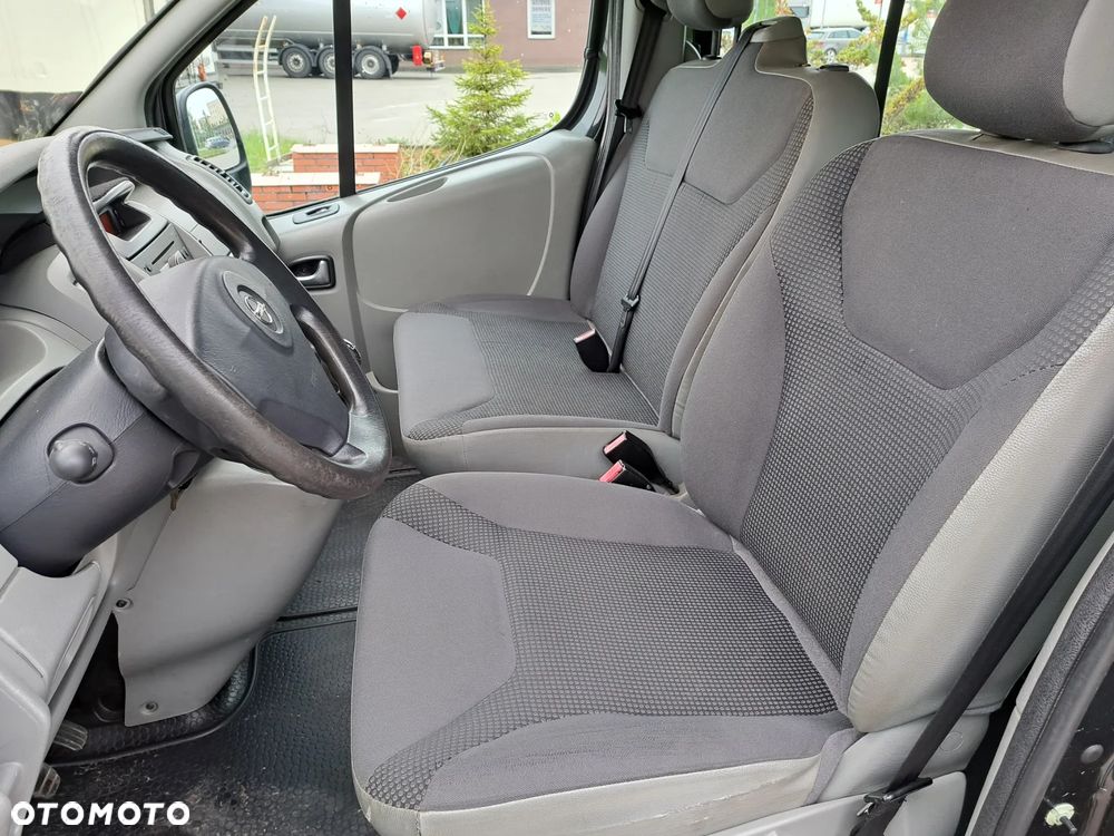 Opel Vivaro - 14