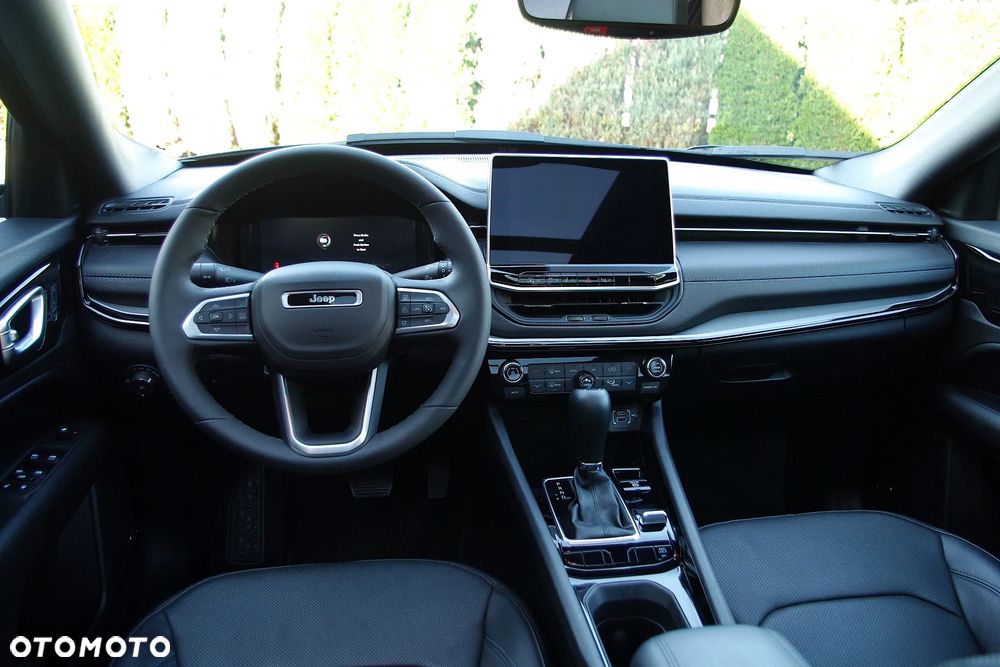 Jeep Compass - 12