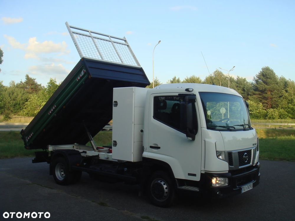 Nissan NT 500 - 2