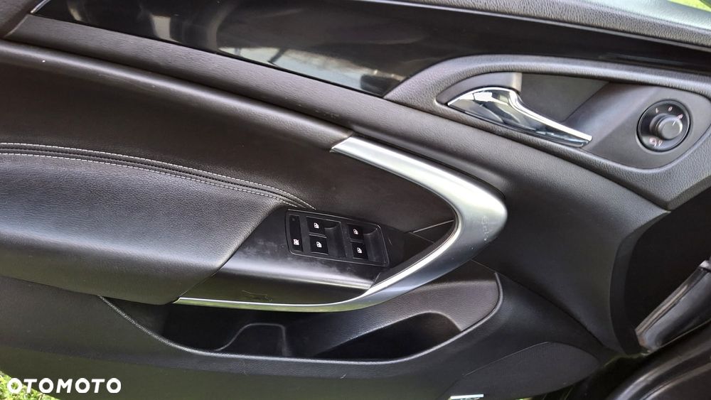 Opel Insignia 2.0 T Cosmo 4x4 - 10