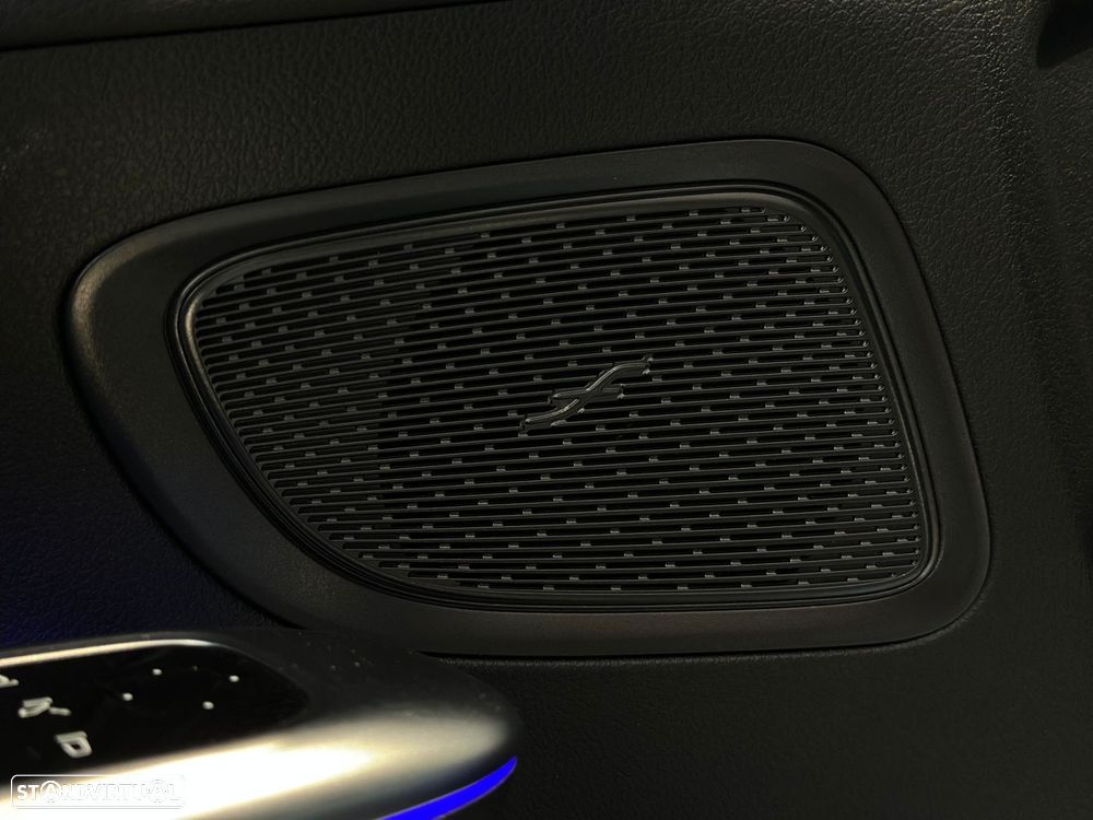 Mercedes-Benz C 300 e AMG Line - 14