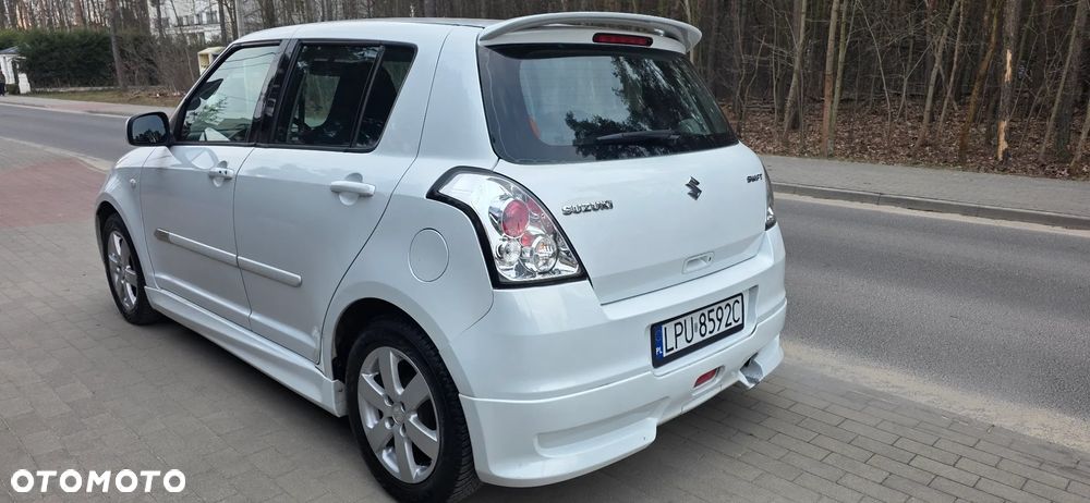 Suzuki Swift 1.3 Black and White - 3