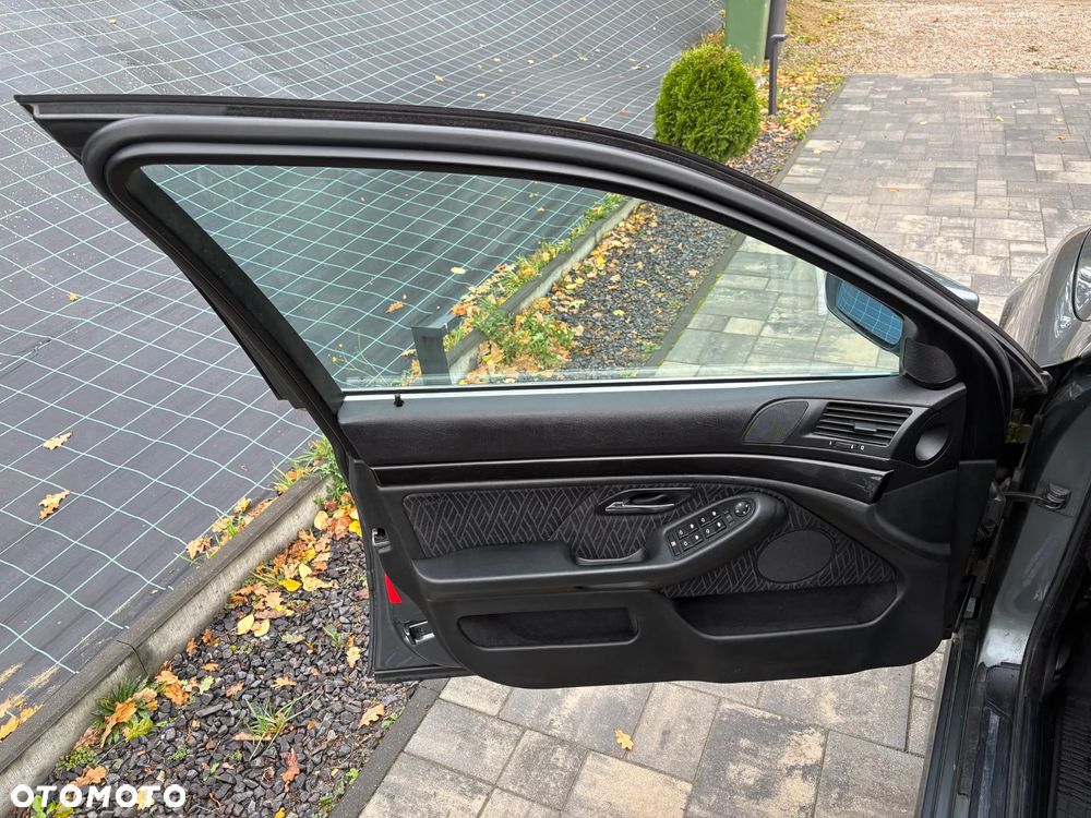BMW Seria 5 520i - 19