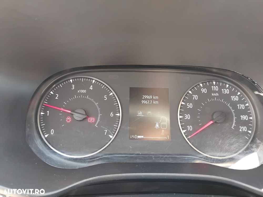 Dacia Sandero Stepway TCe 90 MT6 Expression - 10