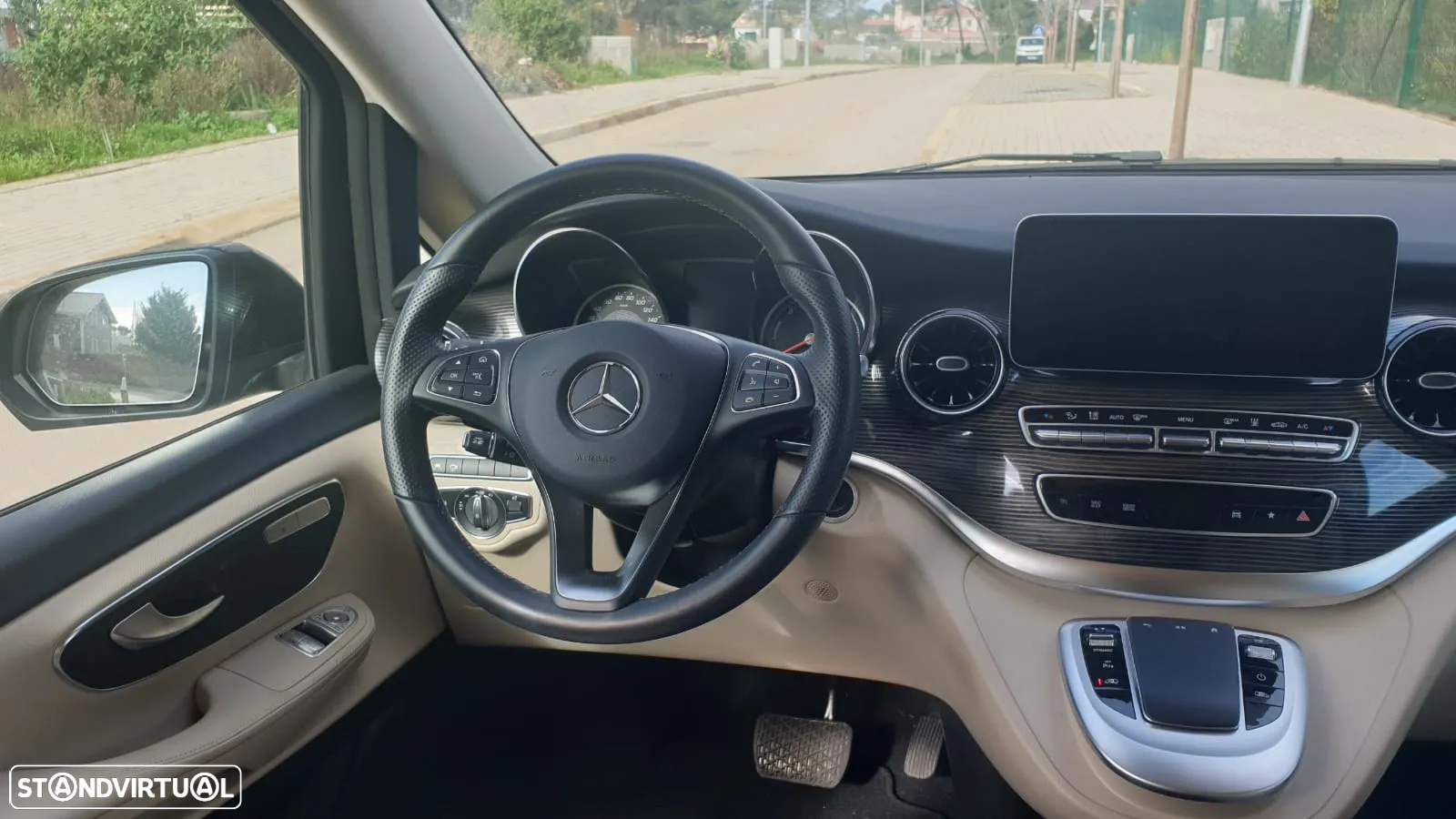 Mercedes-Benz EQV 300 Longo - 19