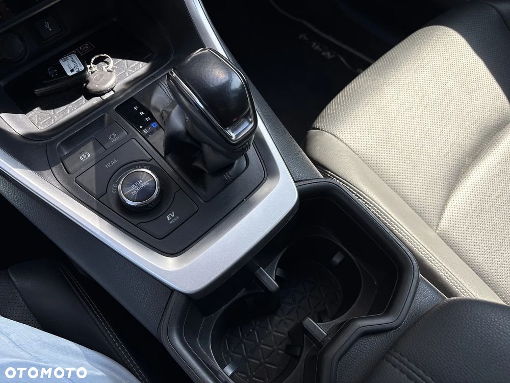 Toyota RAV4 2.5 Hybrid Executive 4x4 - 17