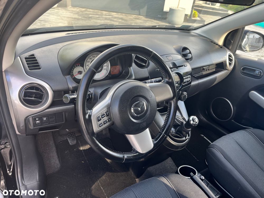 Mazda 2 1.3 Exclusive+ - 8