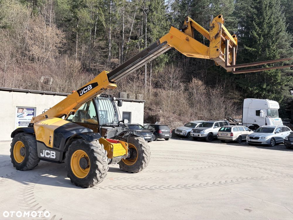 JCB 531-70 Agri - 8
