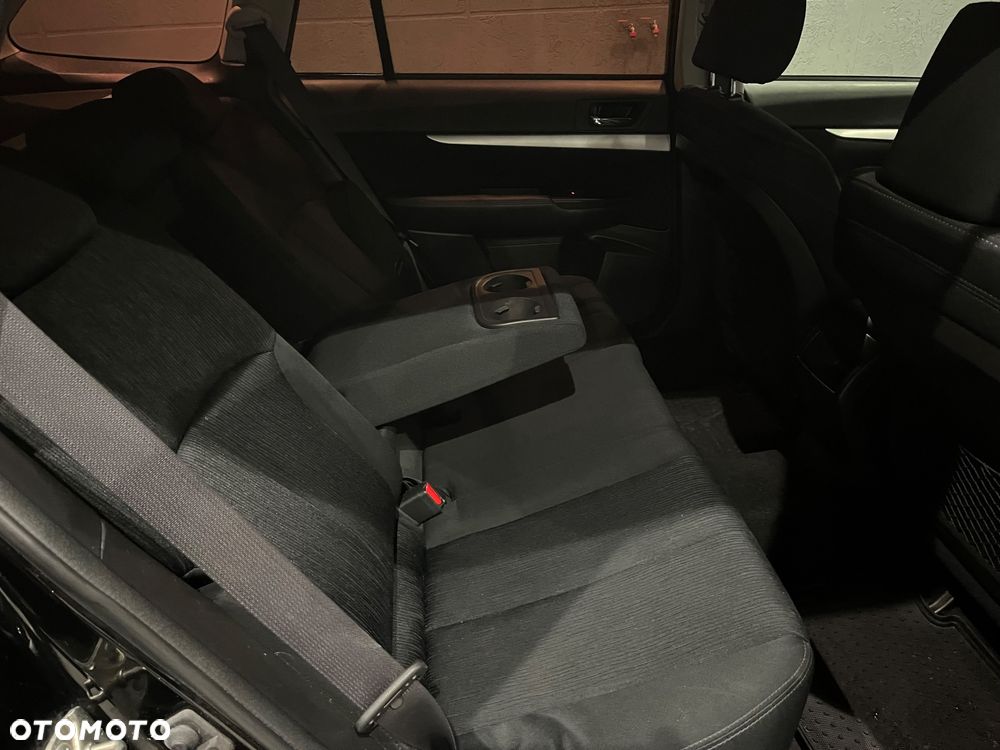 Subaru Legacy Kombi 2.0D Sport - 29