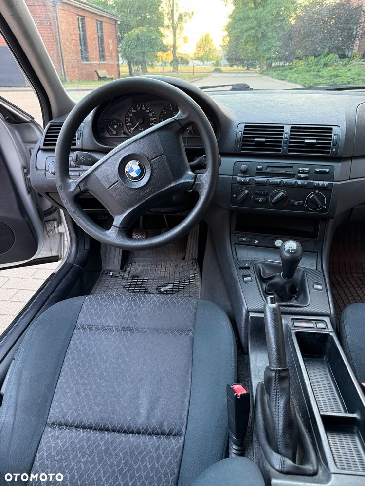 BMW Seria 3 - 12