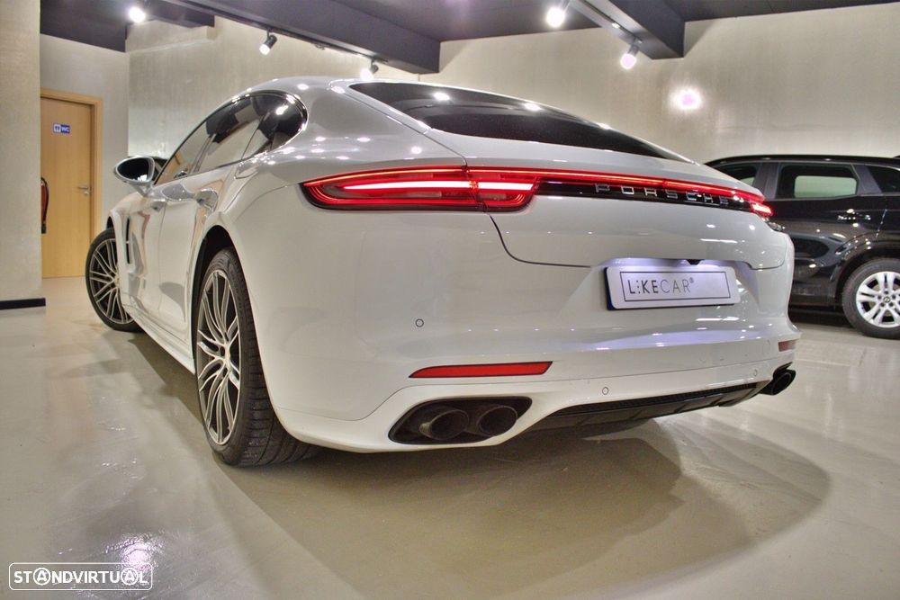 Porsche Panamera 4 E-Hybrid - 13