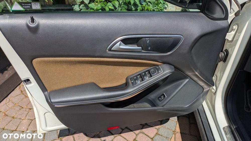 Mercedes-Benz GLA 220 4-Matic - 6