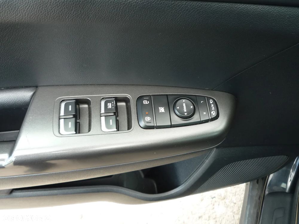 Kia Sportage 1.6 GDI 2WD Black Edition - 10
