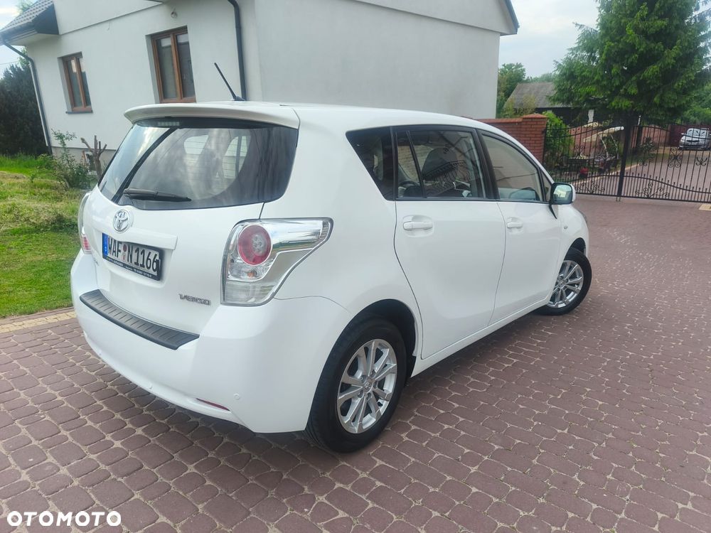Toyota Verso 1.8 7-Sitzer Comfort - 7