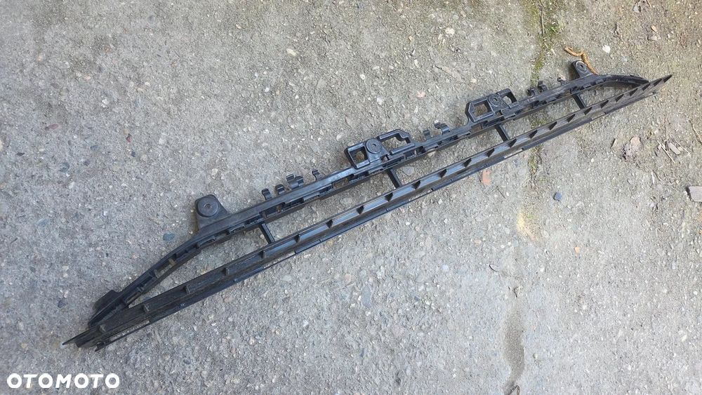 Kratka zderzaka Audi A3 8V5807647D 8V5807647 D - 2