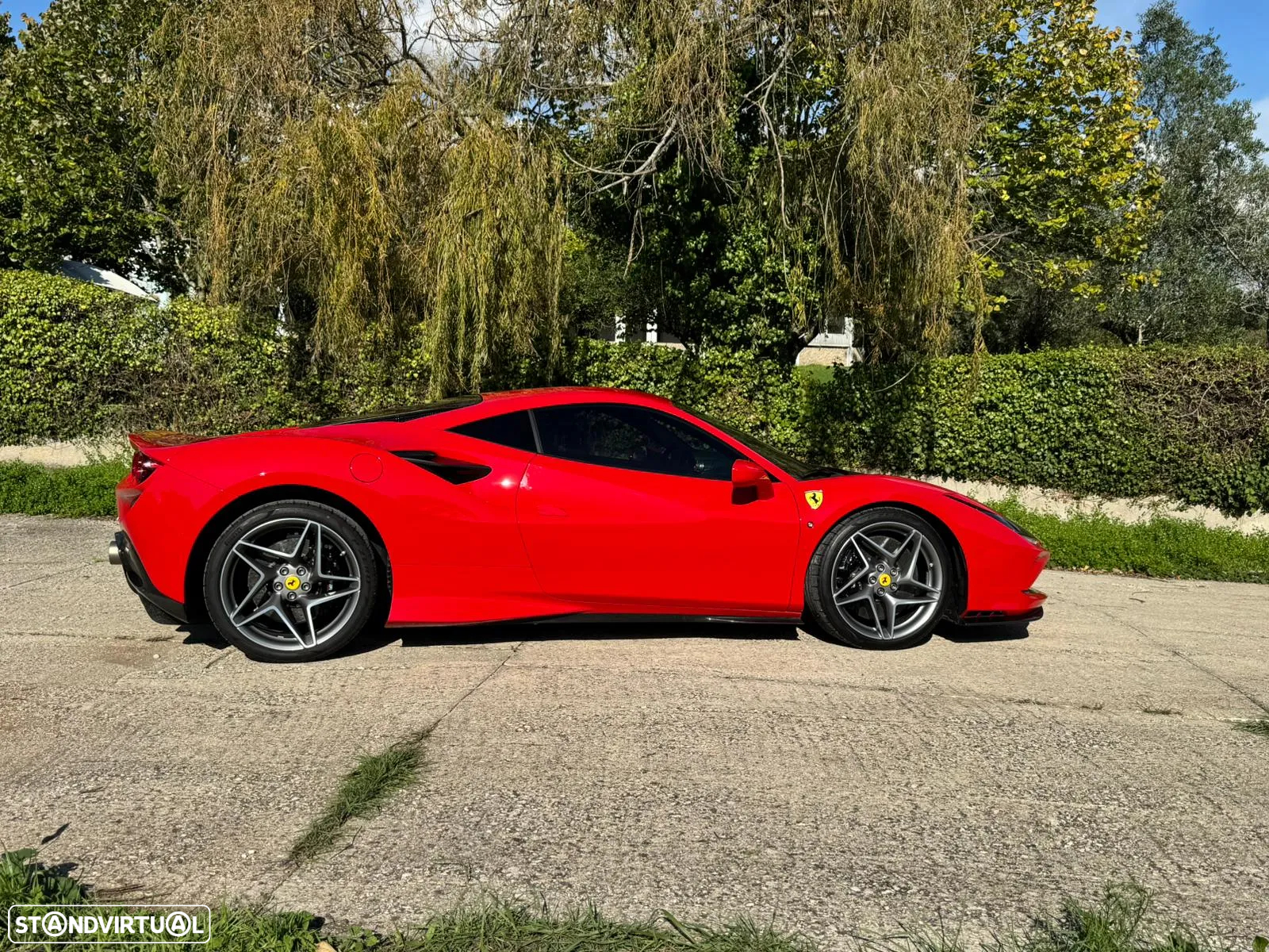 Ferrari F8 Tributo - 35