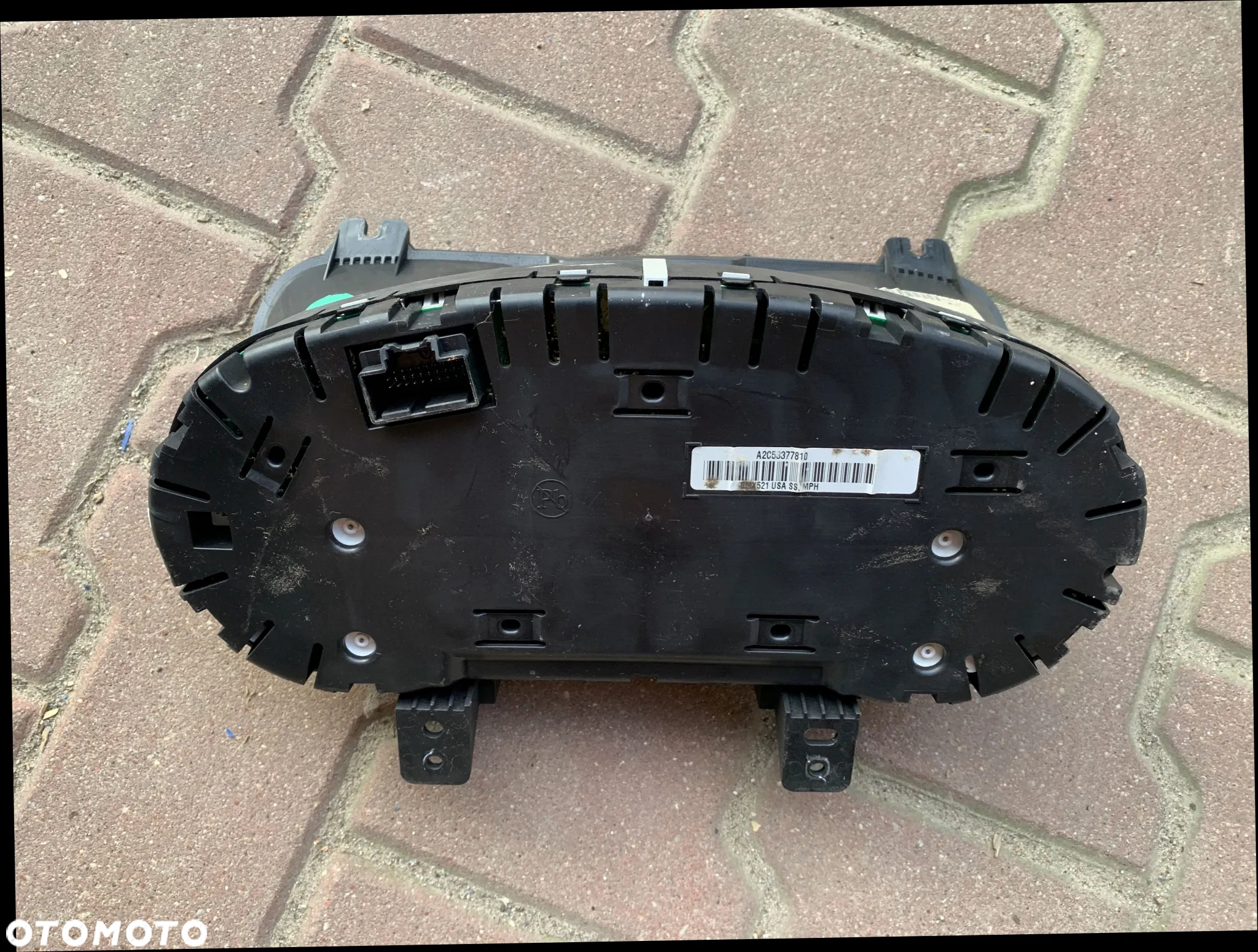 CHEVROLET CAMARO SS 6,2 V8 2009-2014 LICZNIK ZEGARY MANUAL - 2