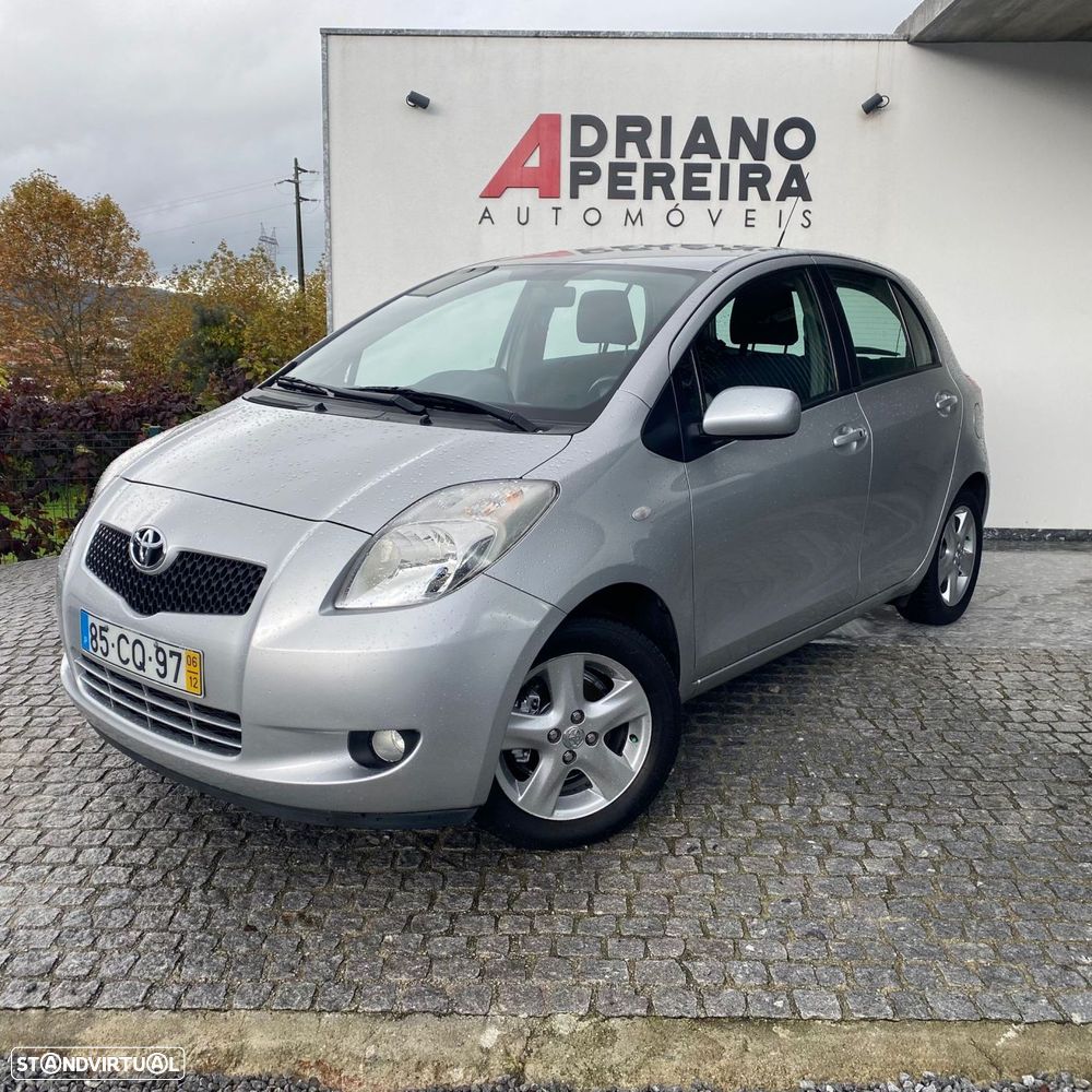 Toyota Yaris 1.0 VVT-i Sol High Pack MMT - 1