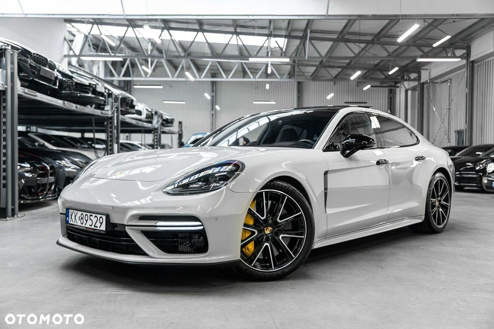 Porsche Panamera Turbo - 3
