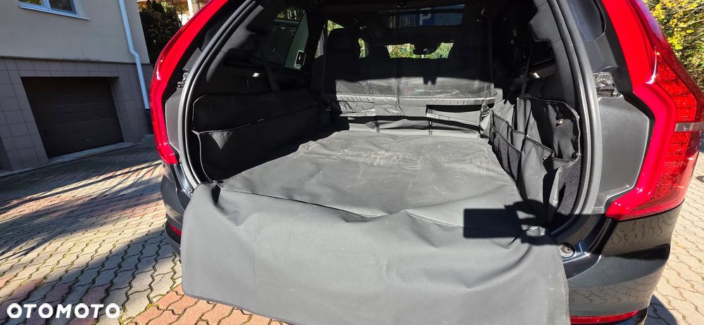 Volvo XC 90 D5 AWD R-Design 7os - 13